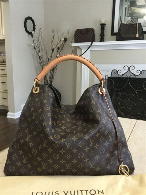 discontinued Louis Vuitton purses